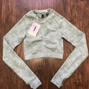 GYMSHARK CAMO CROP TOP 💚